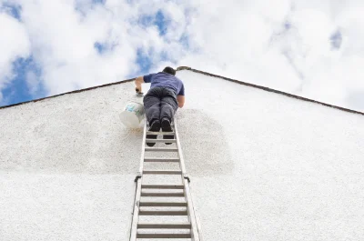 Peinture extérieure à Saint-Urbain — façades et ravalement